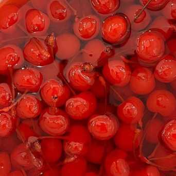 Черешня коктейльная 3,3 кг. в сиропе, красная с веточкой, паст. /1/